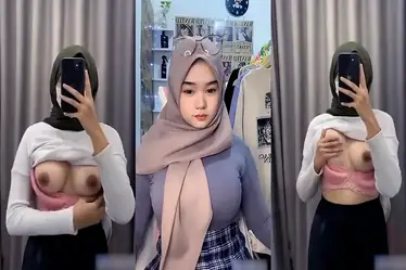 Tiktoker Hijab Toket Gede Rela Bugil Demi Konten